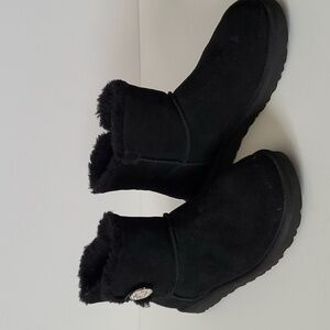 UGG BAILEY BUTTON BLING CRYSTALS SUEDE/ WOOL BOOT size 8